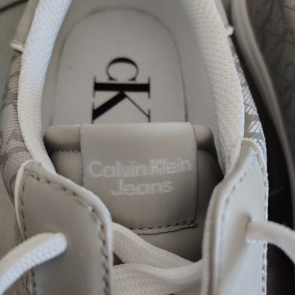 Calvin Klein Charli Grey Logo Low Top Sneakers on 9M - Picture 3 of 8